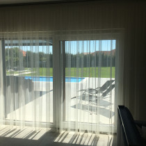 Linortex Design függöny-karnis-tapéta-szőnyeg-bútorszövet enteriör